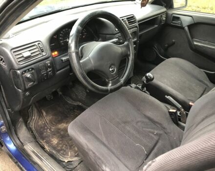 Синій Опель Вектра, об'ємом двигуна 0 л та пробігом 333 тис. км за 850 $, фото 2 на Automoto.ua