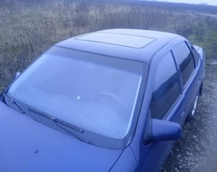 Синий Опель Вектра, объемом двигателя 1.6 л и пробегом 300 тыс. км за 1600 $, фото 1 на Automoto.ua