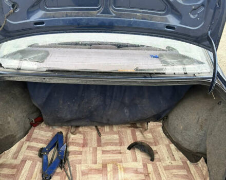 Синий Опель Вектра, объемом двигателя 1.6 л и пробегом 300 тыс. км за 1200 $, фото 10 на Automoto.ua