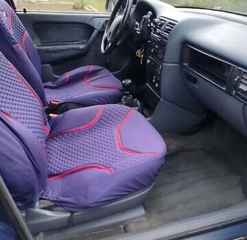 Опель Вектра 1991 в Шишаках на Automoto.ua Синий Опель Вектра, объемом двигателя 1.8 л и пробегом 362 тыс. км за 1500 $, фото 2 на Automoto.ua