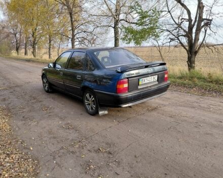 Синий Опель Вектра, объемом двигателя 2 л и пробегом 444 тыс. км за 899 $, фото 4 на Automoto.ua