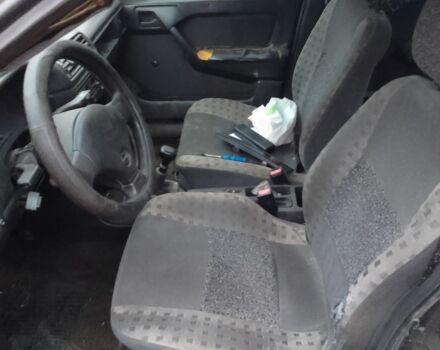 Синий Опель Вектра, объемом двигателя 1.6 л и пробегом 999 тыс. км за 300 $, фото 5 на Automoto.ua