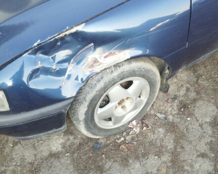 Синий Опель Вектра, объемом двигателя 2 л и пробегом 1000 тыс. км за 700 $, фото 3 на Automoto.ua