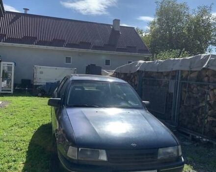 Синий Опель Вектра, объемом двигателя 1.8 л и пробегом 400 тыс. км за 900 $, фото 7 на Automoto.ua