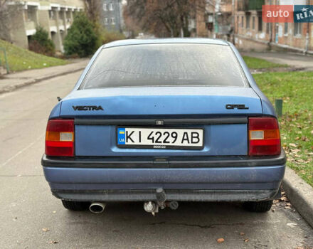 Синий Опель Вектра, объемом двигателя 1.6 л и пробегом 400 тыс. км за 1600 $, фото 5 на Automoto.ua