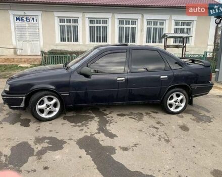 Синий Опель Вектра, объемом двигателя 1.8 л и пробегом 300 тыс. км за 1600 $, фото 3 на Automoto.ua