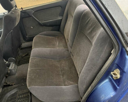 Синий Опель Вектра, объемом двигателя 1.6 л и пробегом 300 тыс. км за 1200 $, фото 9 на Automoto.ua