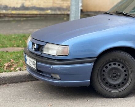 Синий Опель Вектра, объемом двигателя 1.6 л и пробегом 400 тыс. км за 1600 $, фото 3 на Automoto.ua