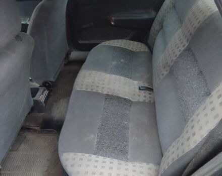 Синий Опель Вектра, объемом двигателя 1.6 л и пробегом 999 тыс. км за 300 $, фото 6 на Automoto.ua