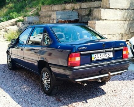 Синий Опель Вектра, объемом двигателя 1.6 л и пробегом 600 тыс. км за 900 $, фото 5 на Automoto.ua