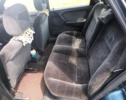 Синій Опель Вектра, об'ємом двигуна 2 л та пробігом 200 тис. км за 2000 $, фото 3 на Automoto.ua