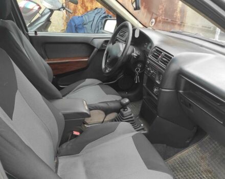 Синій Опель Вектра, об'ємом двигуна 1.6 л та пробігом 270 тис. км за 1700 $, фото 3 на Automoto.ua