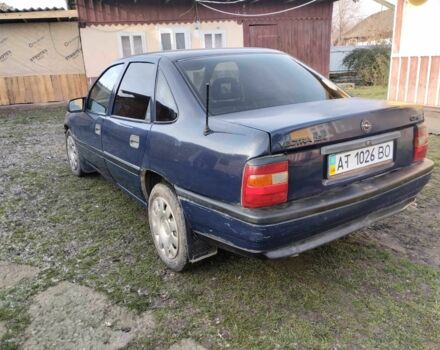 Синий Опель Вектра, объемом двигателя 1.6 л и пробегом 120 тыс. км за 1400 $, фото 2 на Automoto.ua