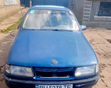 Синий Опель Вектра, объемом двигателя 2 л и пробегом 0 тыс. км за 550 $, фото 3 на Automoto.ua