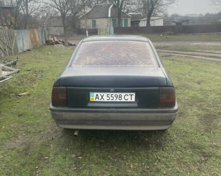Синій Опель Вектра, об'ємом двигуна 1.8 л та пробігом 300 тис. км за 1200 $, фото 3 на Automoto.ua