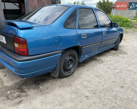 Синий Опель Вектра, объемом двигателя 2 л и пробегом 390 тыс. км за 1500 $, фото 4 на Automoto.ua