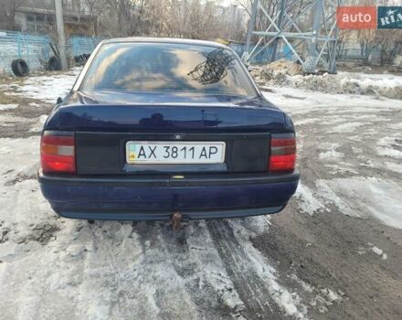 Синий Опель Вектра, объемом двигателя 1.8 л и пробегом 150 тыс. км за 1690 $, фото 8 на Automoto.ua