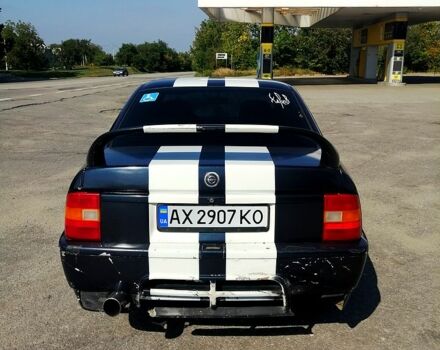 Синий Опель Вектра, объемом двигателя 2 л и пробегом 500 тыс. км за 1850 $, фото 5 на Automoto.ua