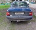 Синий Опель Вектра, объемом двигателя 2 л и пробегом 335 тыс. км за 1050 $, фото 2 на Automoto.ua
