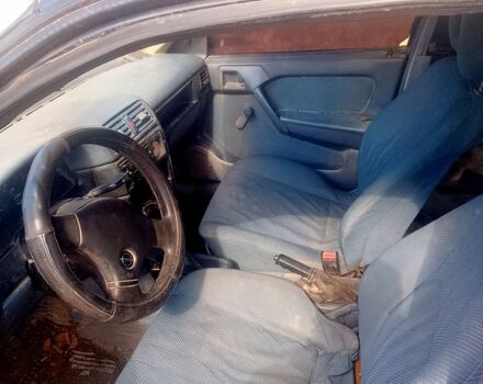 Синий Опель Вектра, объемом двигателя 2 л и пробегом 0 тыс. км за 550 $, фото 4 на Automoto.ua