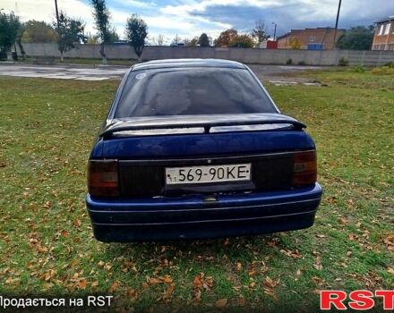 Синий Опель Вектра, объемом двигателя 2 л и пробегом 100 тыс. км за 1650 $, фото 8 на Automoto.ua