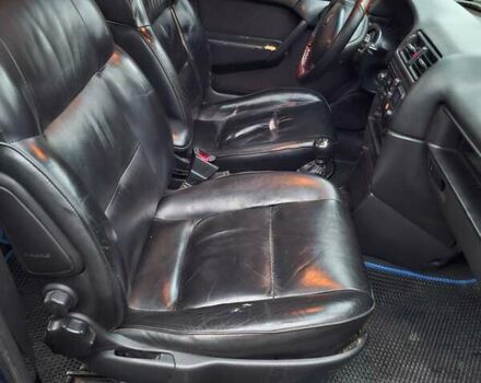 Синий Опель Вектра, объемом двигателя 1.7 л и пробегом 459 тыс. км за 1500 $, фото 6 на Automoto.ua