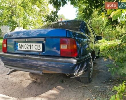 Синій Опель Вектра, об'ємом двигуна 1.6 л та пробігом 391 тис. км за 1800 $, фото 6 на Automoto.ua