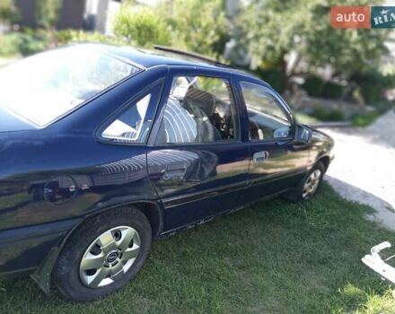 Синій Опель Вектра, об'ємом двигуна 1.8 л та пробігом 274 тис. км за 1700 $, фото 6 на Automoto.ua