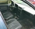 Синий Опель Вектра, объемом двигателя 2 л и пробегом 250 тыс. км за 550 $, фото 6 на Automoto.ua