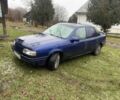 Синий Опель Вектра, объемом двигателя 2 л и пробегом 300 тыс. км за 1074 $, фото 3 на Automoto.ua