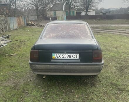 Синій Опель Вектра, об'ємом двигуна 1.8 л та пробігом 300 тис. км за 1200 $, фото 3 на Automoto.ua
