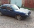 Синий Опель Вектра, объемом двигателя 1.8 л и пробегом 400 тыс. км за 850 $, фото 3 на Automoto.ua