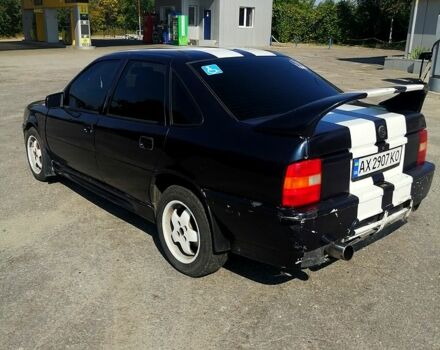 Синий Опель Вектра, объемом двигателя 2 л и пробегом 500 тыс. км за 1850 $, фото 2 на Automoto.ua