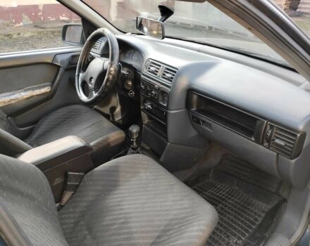 Синий Опель Вектра, объемом двигателя 1.6 л и пробегом 120 тыс. км за 1400 $, фото 1 на Automoto.ua