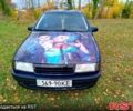 Синий Опель Вектра, объемом двигателя 2 л и пробегом 100 тыс. км за 1650 $, фото 5 на Automoto.ua