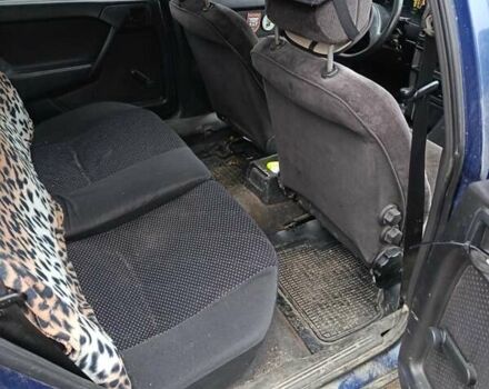 Синій Опель Вектра, об'ємом двигуна 2 л та пробігом 429 тис. км за 700 $, фото 6 на Automoto.ua