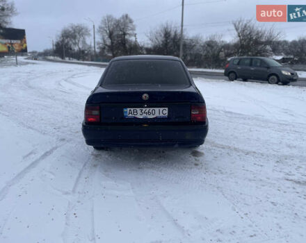Синий Опель Вектра, объемом двигателя 1.6 л и пробегом 350 тыс. км за 1400 $, фото 3 на Automoto.ua