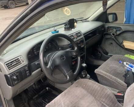 Синій Опель Вектра, об'ємом двигуна 2 л та пробігом 3 тис. км за 1350 $, фото 17 на Automoto.ua