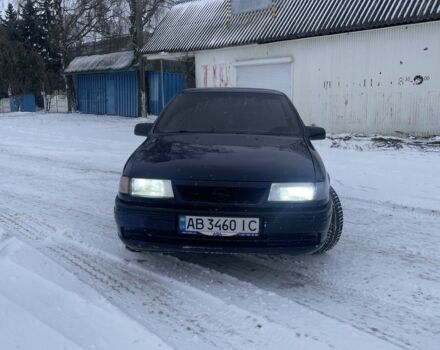 Синий Опель Вектра, объемом двигателя 1.6 л и пробегом 350 тыс. км за 1400 $, фото 7 на Automoto.ua