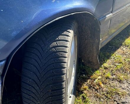 Синий Опель Вектра, объемом двигателя 1.8 л и пробегом 380 тыс. км за 1900 $, фото 6 на Automoto.ua