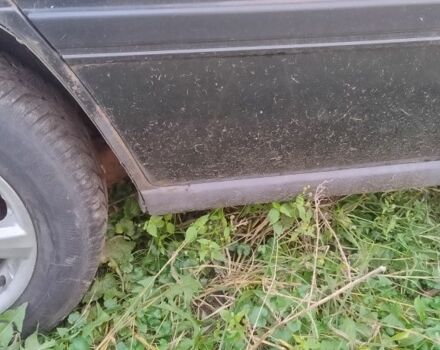 Синій Опель Вектра, об'ємом двигуна 1.6 л та пробігом 312 тис. км за 609 $, фото 6 на Automoto.ua