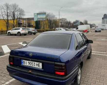 Синій Опель Вектра, об'ємом двигуна 1.8 л та пробігом 235 тис. км за 1900 $, фото 4 на Automoto.ua