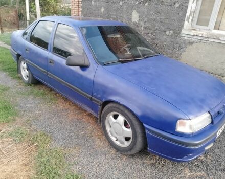 Синий Опель Вектра, объемом двигателя 2 л и пробегом 277 тыс. км за 750 $, фото 6 на Automoto.ua