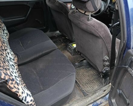 Синий Опель Вектра, объемом двигателя 2 л и пробегом 429 тыс. км за 700 $, фото 7 на Automoto.ua