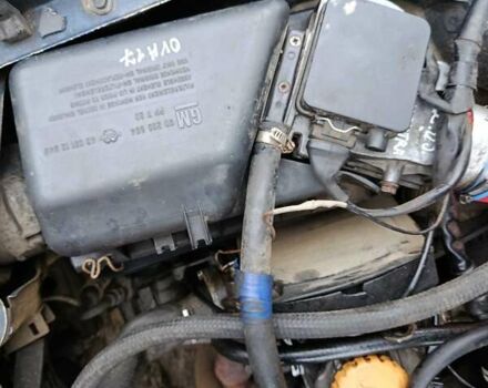 Синій Опель Вектра, об'ємом двигуна 2 л та пробігом 429 тис. км за 700 $, фото 2 на Automoto.ua