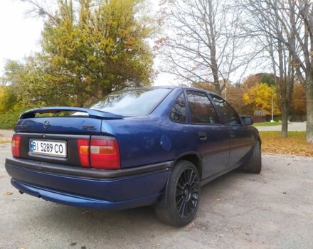 Синій Опель Вектра, об'ємом двигуна 2 л та пробігом 320 тис. км за 2100 $, фото 6 на Automoto.ua