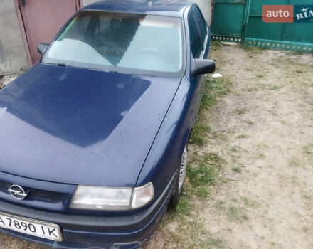 Синий Опель Вектра, объемом двигателя 2 л и пробегом 340 тыс. км за 2500 $, фото 2 на Automoto.ua