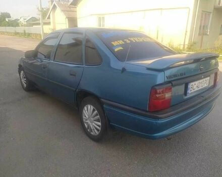 Синій Опель Вектра, об'ємом двигуна 0 л та пробігом 300 тис. км за 1800 $, фото 4 на Automoto.ua