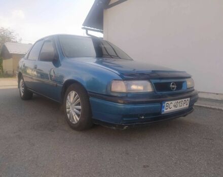 Синий Опель Вектра, объемом двигателя 0 л и пробегом 300 тыс. км за 1800 $, фото 9 на Automoto.ua