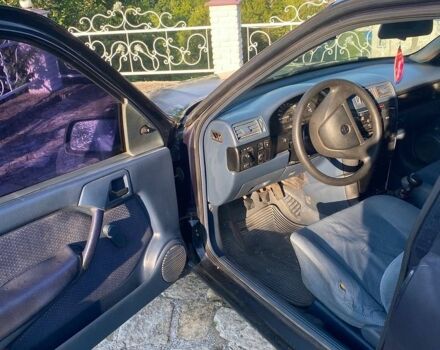 Синий Опель Вектра, объемом двигателя 1.6 л и пробегом 267 тыс. км за 700 $, фото 5 на Automoto.ua